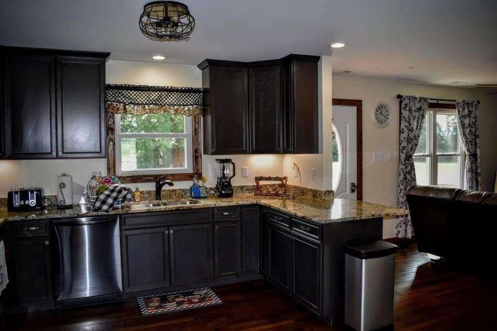 Holly Tree Retreat Located In Beautiful Luray, Va. Villa Exterior photo